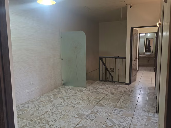 Se vende linda casa en Lomas de Ayarco, Curridabat - Imagen 10