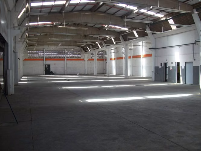 Se alquila bodega Comercial / Industrial - Imagen 4