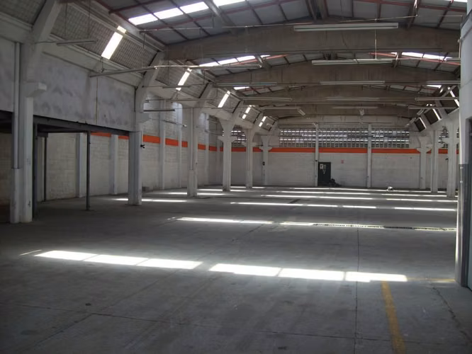 Se alquila bodega Comercial / Industrial - Imagen 2