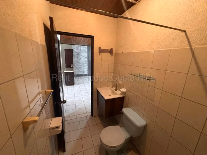 Vendo Casa en Residencial en Alajuela con patio - Imagen 13