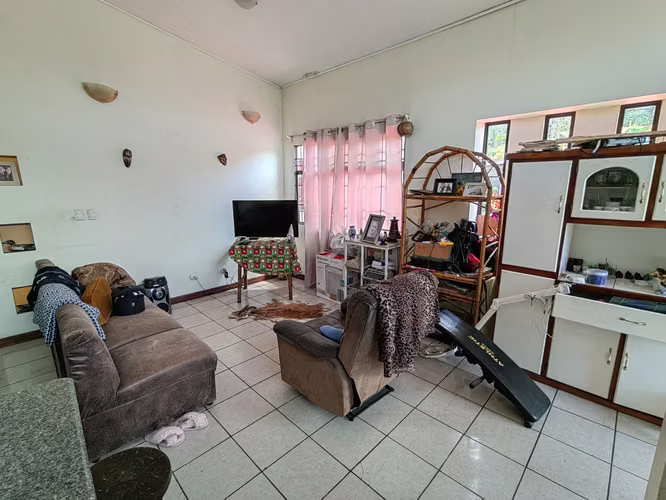 *Venta Casa y Apartamento en Lourdes de Montes de Oca - Imagen 13