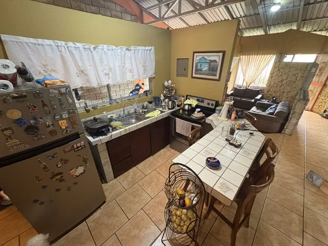 *Venta de casa en Mercedes Norte – Uso de suelo mixto - Imagen 6