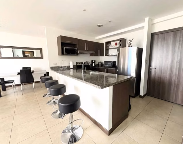 Alquiler apartamento en Paseo Colón, bella vista - Imagen 3