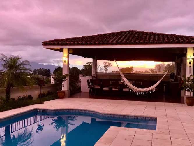 Venta residencia de lujo en Guayabos de Curridabat. Casa de Revista con piscina y apartamento - Imagen 16