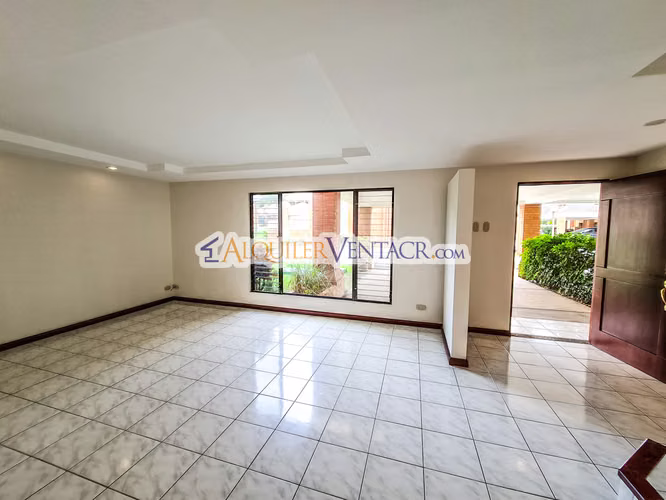 CONDO DE 3 HABIT. + DE SERVICIO + SALA TV EN BELLO HORIZONTE ESCAZU - Imagen 10