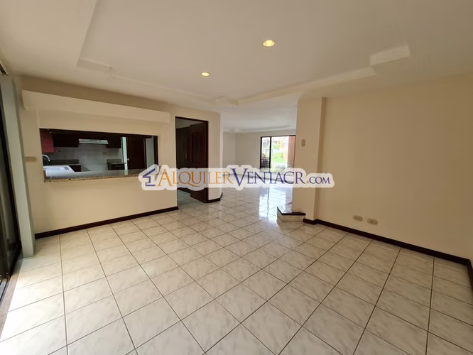CONDO DE 3 HABIT. + DE SERVICIO + SALA TV EN BELLO HORIZONTE ESCAZU - Imagen 9