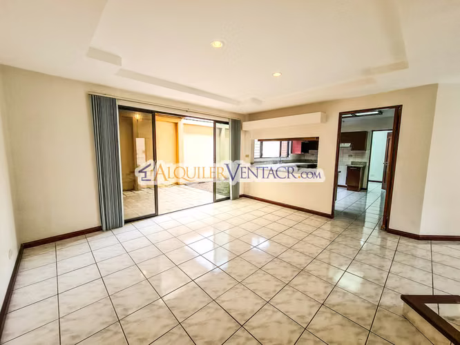 CONDO DE 3 HABIT. + DE SERVICIO + SALA TV EN BELLO HORIZONTE ESCAZU - Imagen 8