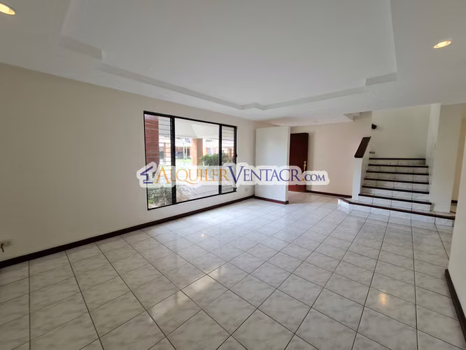 CONDO DE 3 HABIT. + DE SERVICIO + SALA TV EN BELLO HORIZONTE ESCAZU - Imagen 2