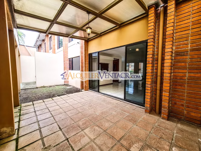 CONDO DE 3 HABIT. + DE SERVICIO + SALA TV EN BELLO HORIZONTE ESCAZU - Imagen 19