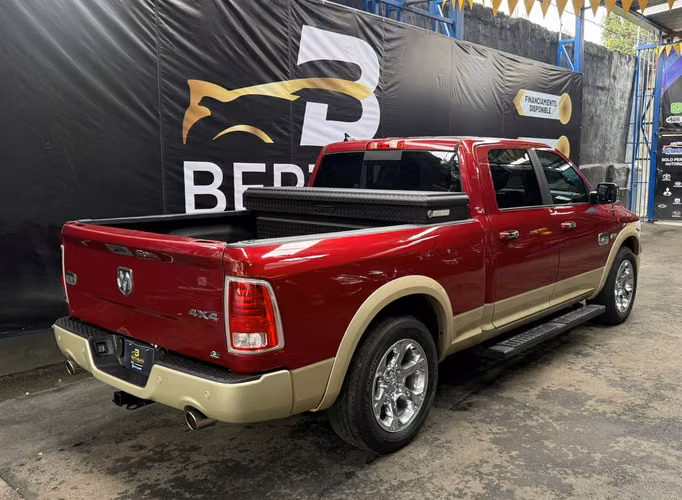 DODGE RAM  VINO AUTOMÁTICO 4X4 - Imagen 4
