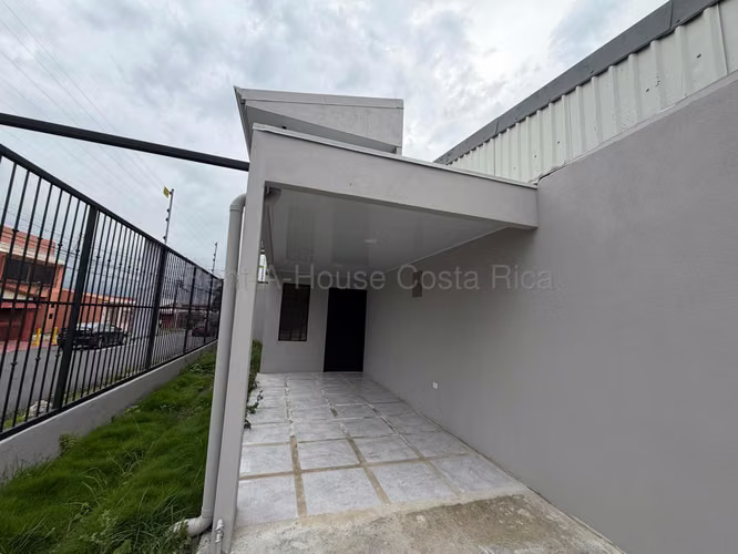  Vendo casa nueva en San Juan de Tibás - Imagen 2