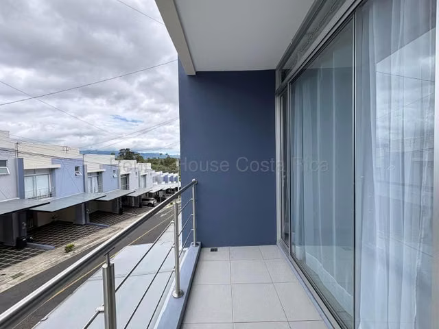 Moderna Casa en Venta en Santo Domingo de Heredia IP - Imagen 6