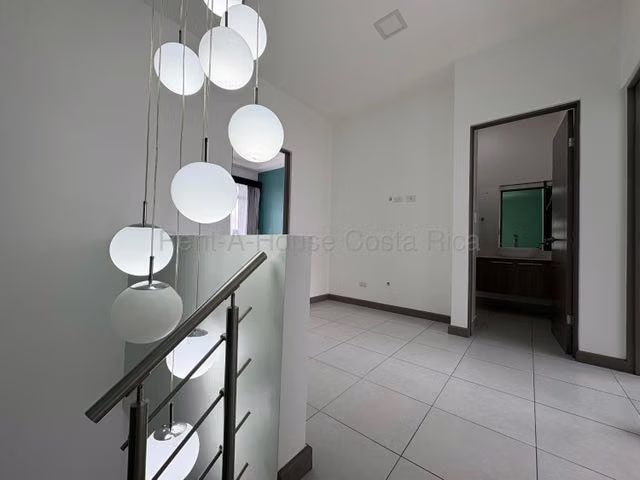 Moderna Casa en Venta en Santo Domingo de Heredia IP - Imagen 10
