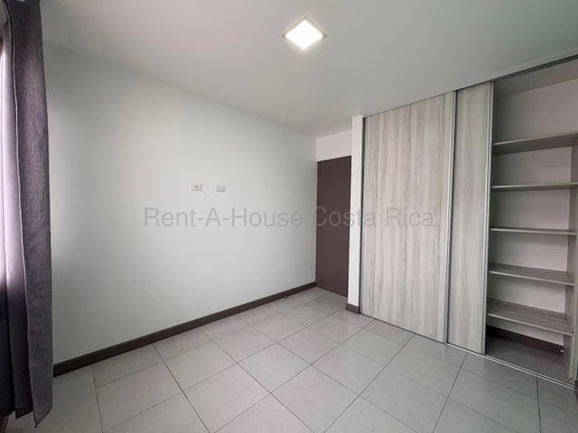 Moderna Casa en Venta en Santo Domingo de Heredia IP - Imagen 14