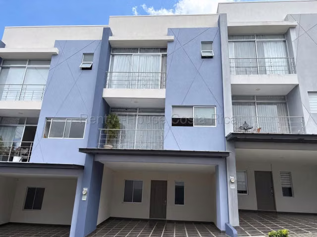 Moderna Casa en Venta en Santo Domingo de Heredia IP - Imagen 18