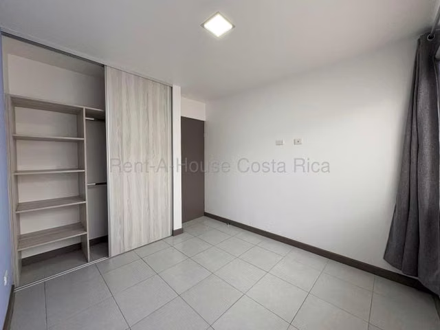 Moderna Casa en Venta en Santo Domingo de Heredia IP - Imagen 15