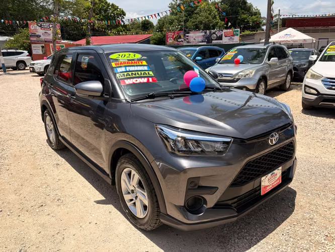 TOYOTA RAIZE E-2023-MANUAL-CAJA 5TA-4X2-9.275.000
