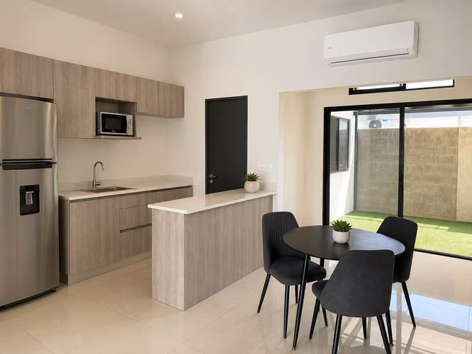 Alquier de Casa en Condominio Santa Ana Lindora | Estudio | Piscina | Zonas Verdes - Imagen 2