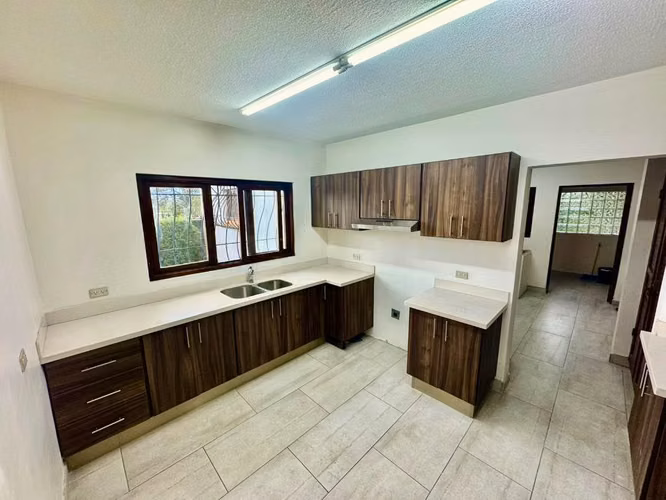 Alquiler de condominio en bello horizonte de Escazú - Imagen 5