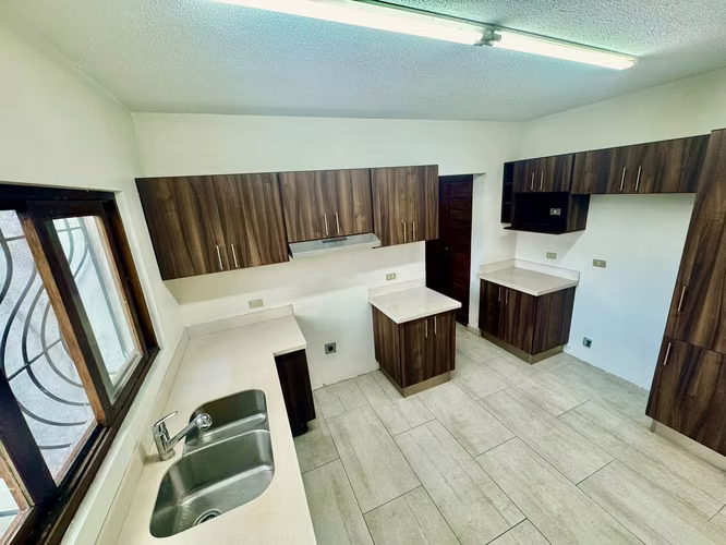Alquiler de condominio en bello horizonte de Escazú - Imagen 14