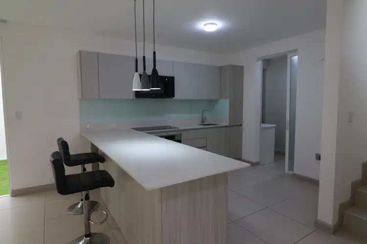 Se Alquila Casa En Condominio NASARA Santa Ana Piedades KIMS - Imagen 3