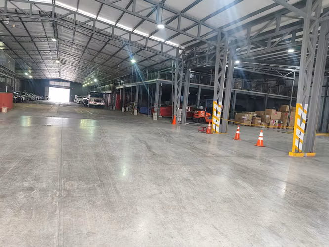 Se vende bodega en San Sebastián - Imagen 7