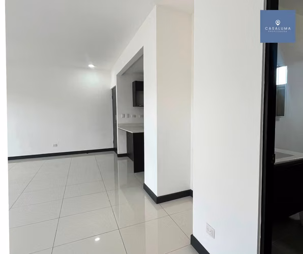 APARTAMENTO CON LÍNEA BLANCA 