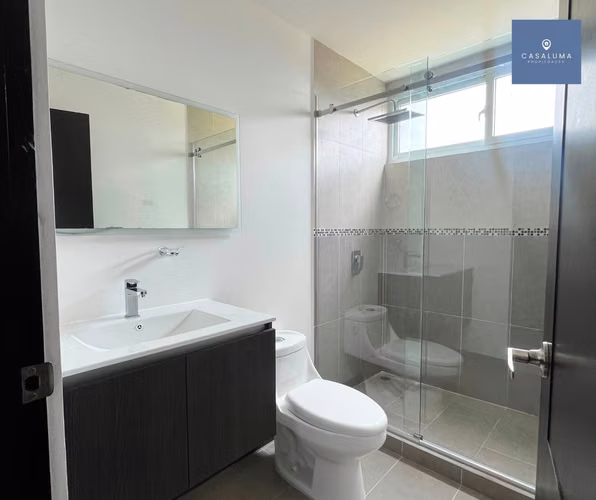 APARTAMENTO CON LÍNEA BLANCA 