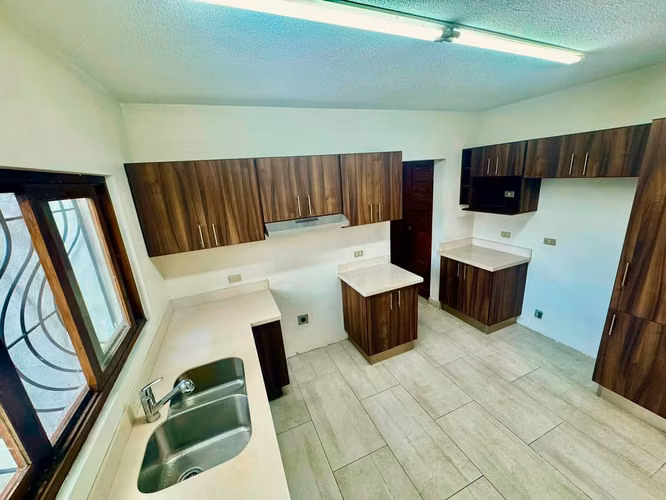 SE ALQUILA CASA DE UNA PLANTA EN CONDOMINIO – BELLO HORIZONTE, ESCAZÚ - Imagen 14