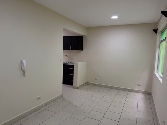 Alquilo apartamento en San Pablo, Heredia. Cerca del Mall Paseo Flores, con cochera - Imagen 2