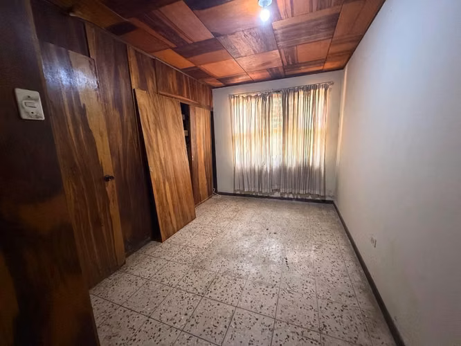 SE VENDE CASA MERCEDES HEREDIA - Imagen 4