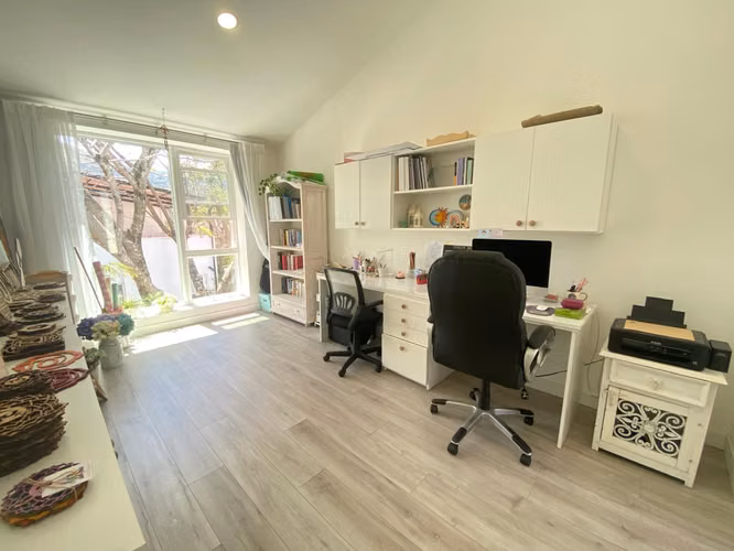 Moderna casa en Santa Ana para alquilar - Imagen 12
