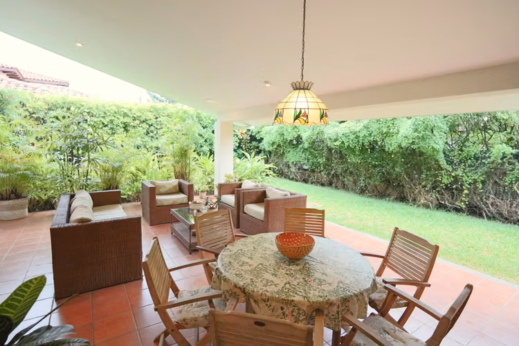 Venta Casa en Condominio Exclusivo en Santa Ana - Imagen 11