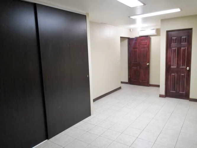 Apartamento en segundo piso, Santa Ana 350.000 - Imagen 3