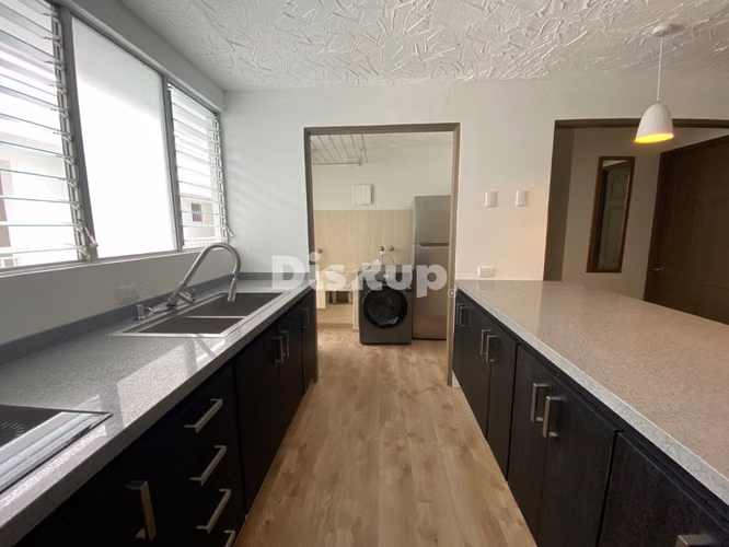 Alquiler de apartamento amueblado de 1 hab. La Uruca, San José - Imagen 6
