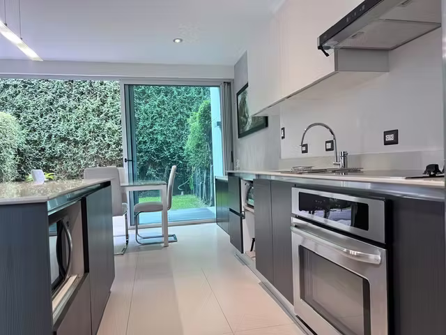 ALQUILER. CASA AMUEBLADA CONTEMPORÁNEA EN CONDOMINIO LINDORA, SANTA ANA