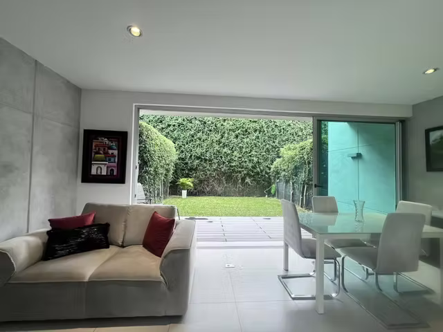 ALQUILER. CASA AMUEBLADA CONTEMPORÁNEA EN CONDOMINIO LINDORA, SANTA ANA