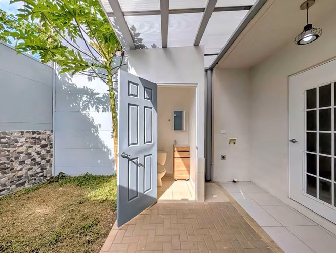 Alquiler de Casa en Condominio Nova, San Miguel de Desamparados | 2 Hab + Patio - Imagen 5