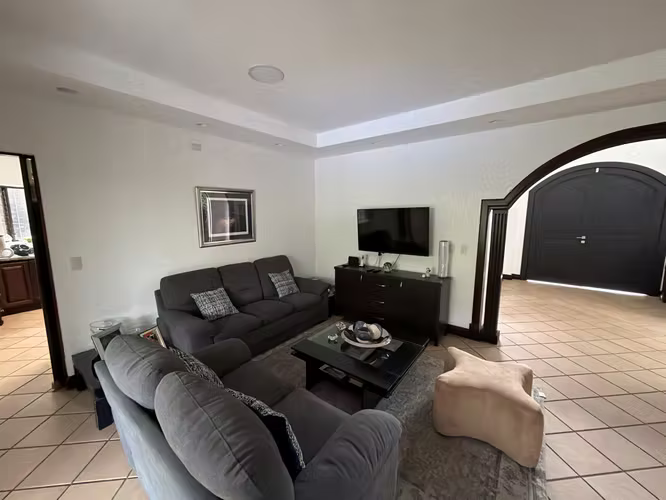 VENTA CASA EN VALLE DEL SOL, LINDORA - Imagen 3