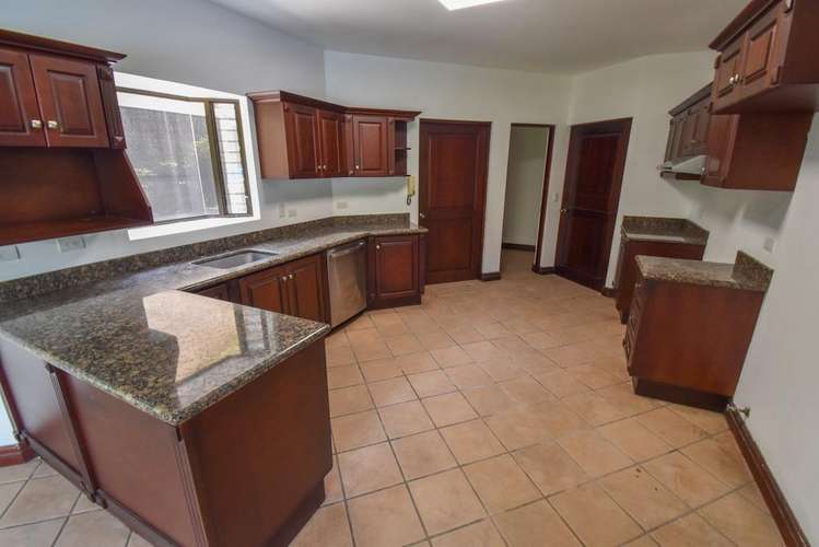 Casa de lujo en Valle del Sol, Lindora: rebajada de $ 890k A $ 800K financiación del 60 %. - Imagen 15