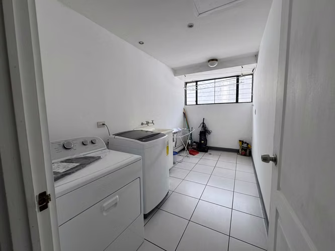 Casa en alquiler en Trejos Montealegre, Escazú | Condominio Alsacia | $2.200/mes - Imagen 19
