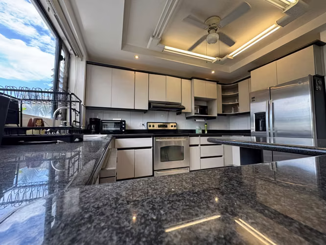 Casa en alquiler en Trejos Montealegre, Escazú | Condominio Alsacia | $2.200/mes - Imagen 6