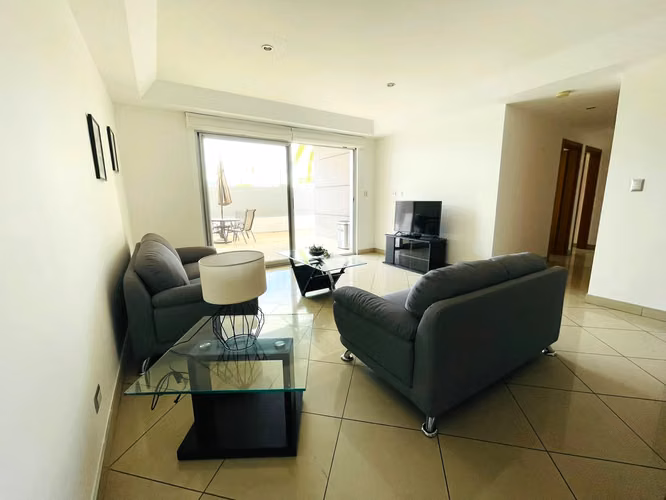 Apartamento Amueblado con A/C, Áreas Sociales, San Rafael de Escazú - Imagen 2