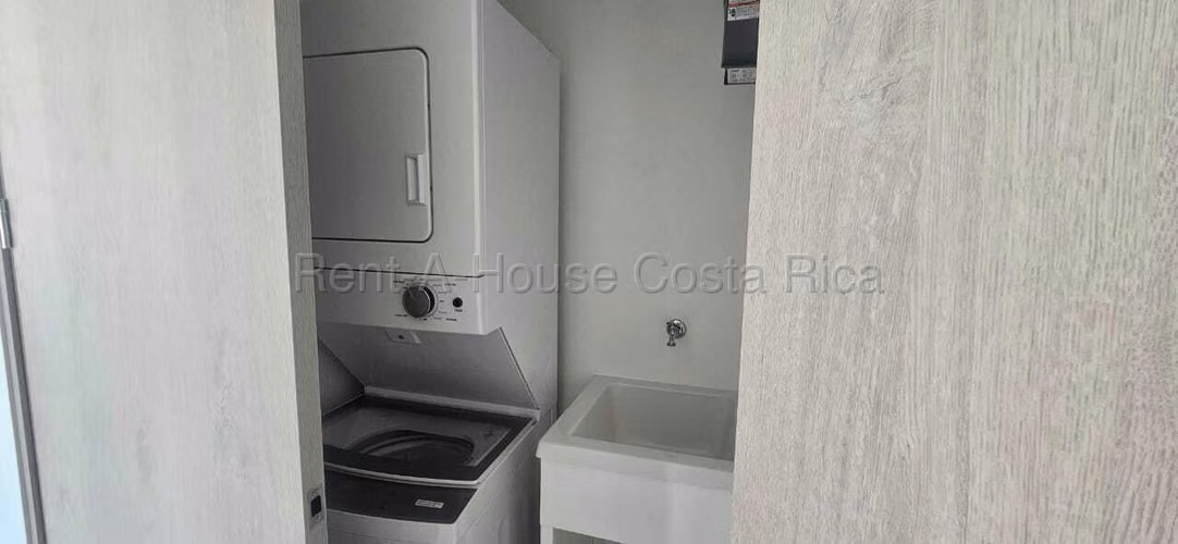 Alquiler de Apartamento AMUEBLADO en San Sebastián-San José. - Imagen 10