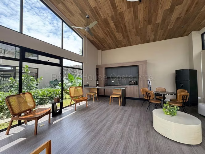 Venta de Lote en Santa Ana. - Imagen 2
