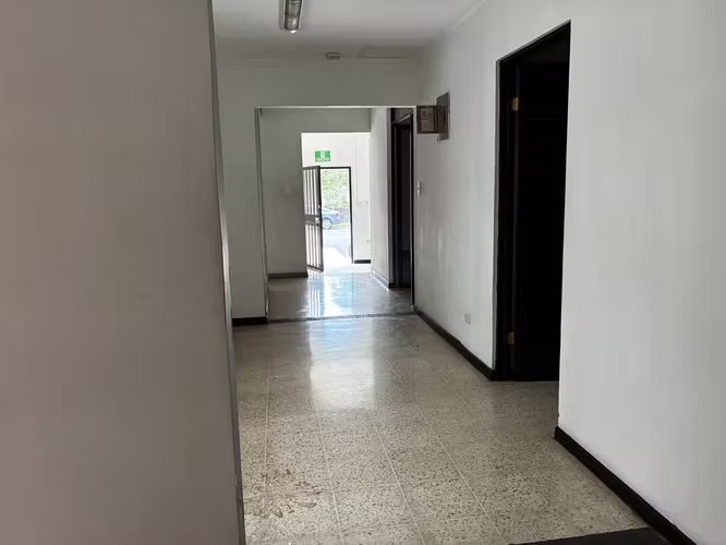 LOCAL U OFICINA EN ALQUILER POR EL AID FRANKLIN CHANG LA GEROMA - Imagen 16