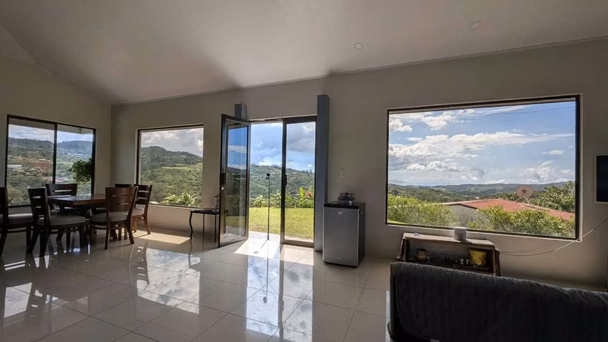 Hermosa Casa con Vista al Golfo de Nicoya - Imagen 8