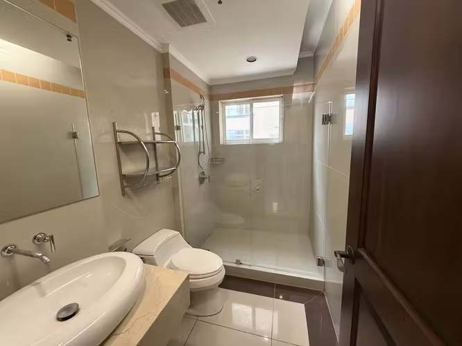 Se alquila apartamento Torre del Lago sabana - Imagen 9