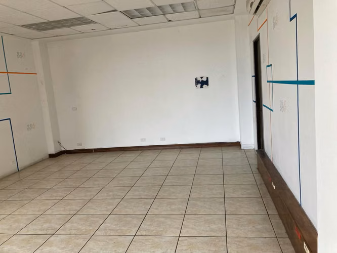 Oficina 310m² Sabana, por el Tennis, frente a linea del tren  (OF-127) - Imagen 10