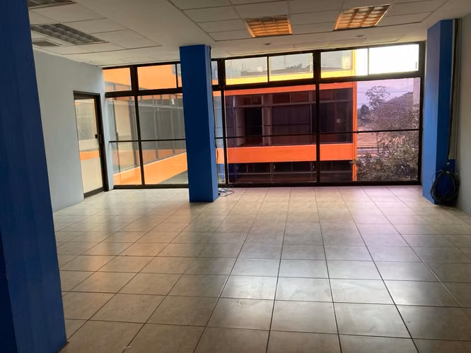 Oficina 310m² Sabana, por el Tennis, frente a linea del tren  (OF-127) - Imagen 14